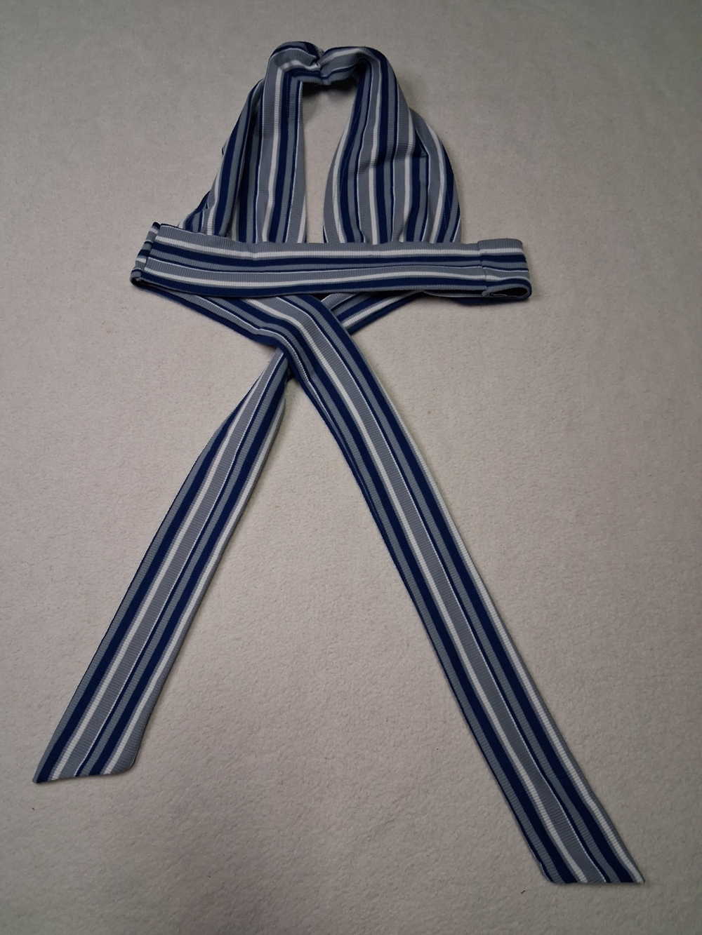 4/20$ SHEIN Striped Blue & White Crop Top Tie